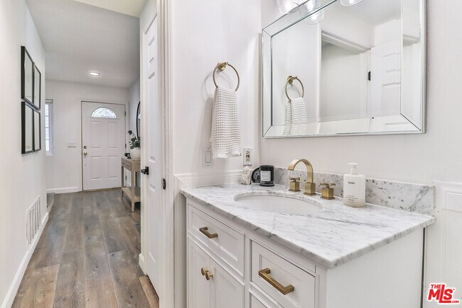 Building Photo - 4204 Flintlock Ln