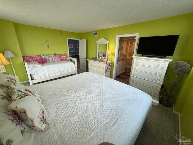 Building Photo - 1200 Fort Pickens Rd