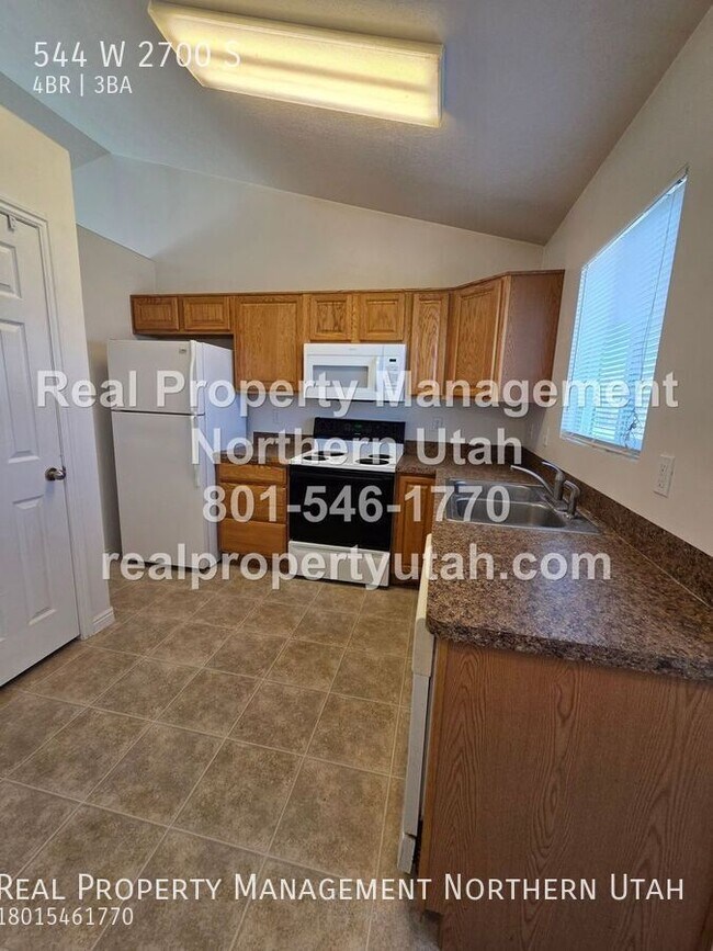 Building Photo - 544 W 2700 S