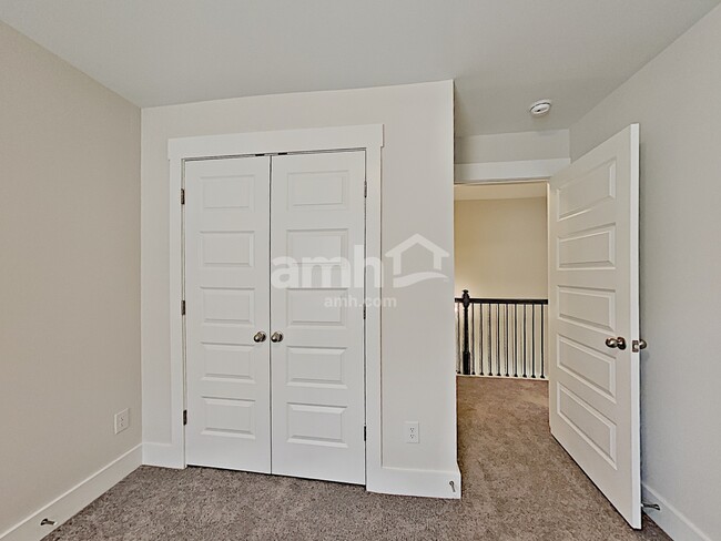 Building Photo - 5145 Jack Byrnes Dr