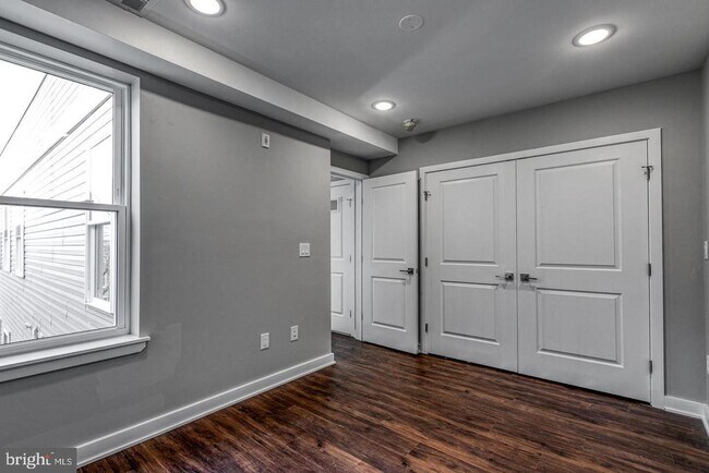 Building Photo - 1316 S Broad St