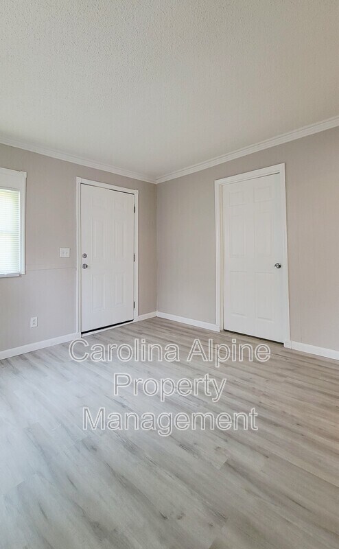 Building Photo - 612 Osceola St
