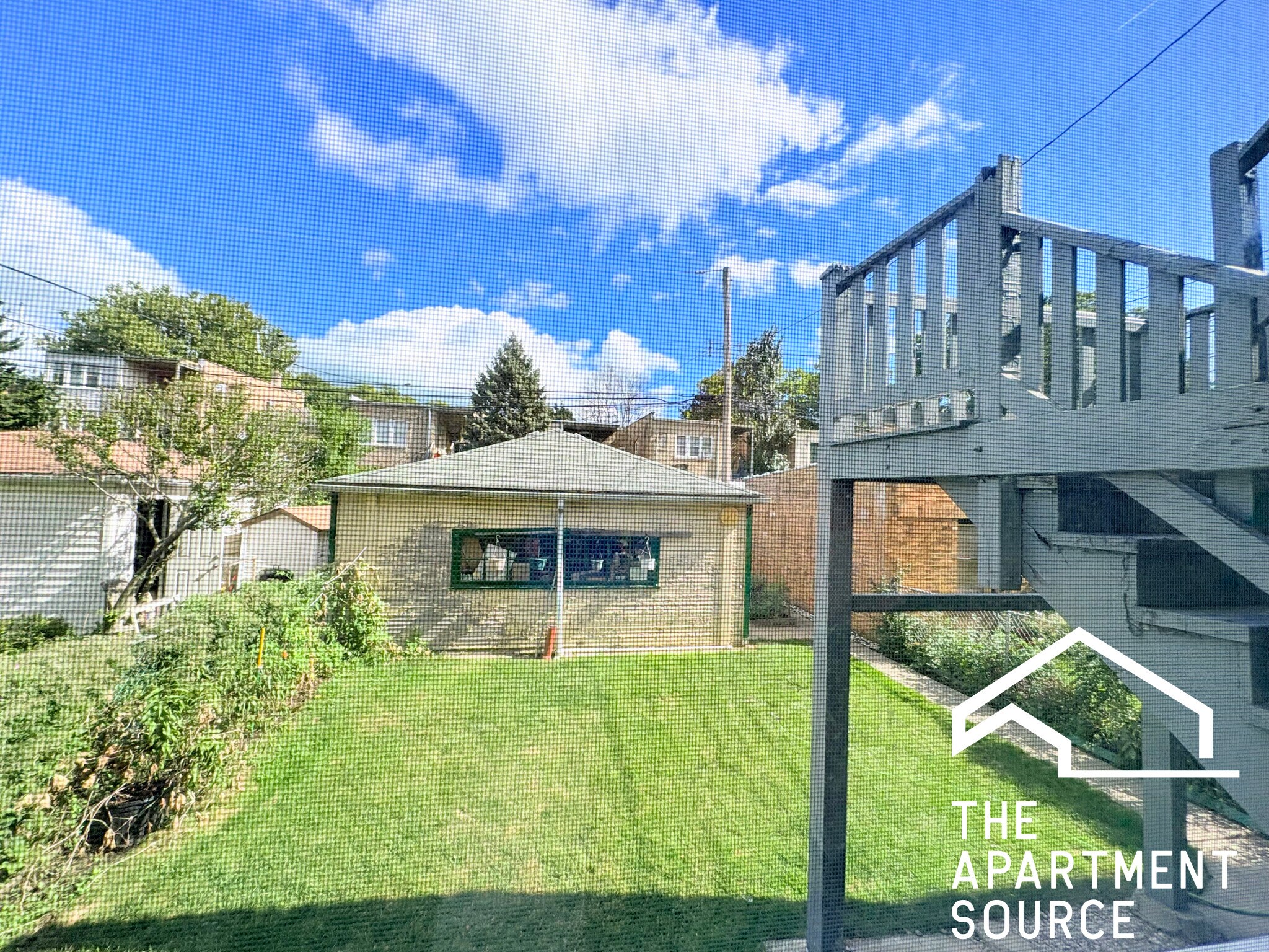 Building Photo - 5713 N Talman Ave