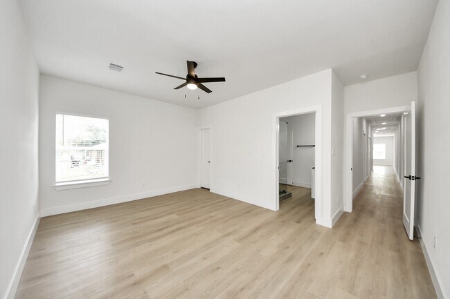 Building Photo - 1314 W Willis St