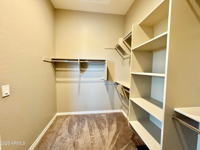 Building Photo - 2575 S Quaintance St