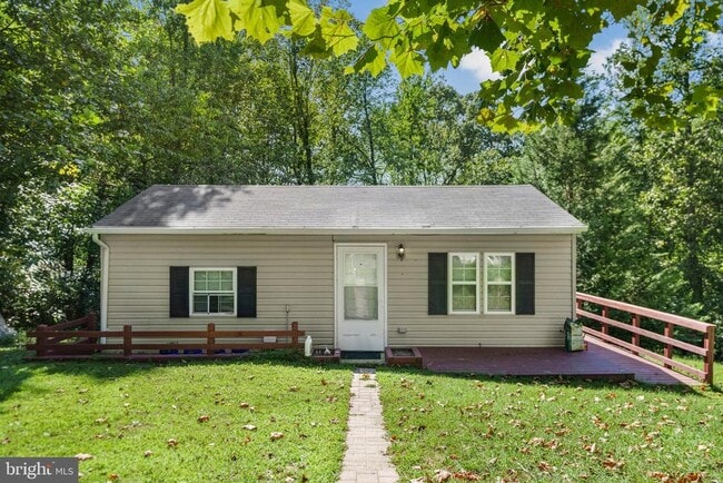 Primary Photo - 38426 Laurel Ridge Ct