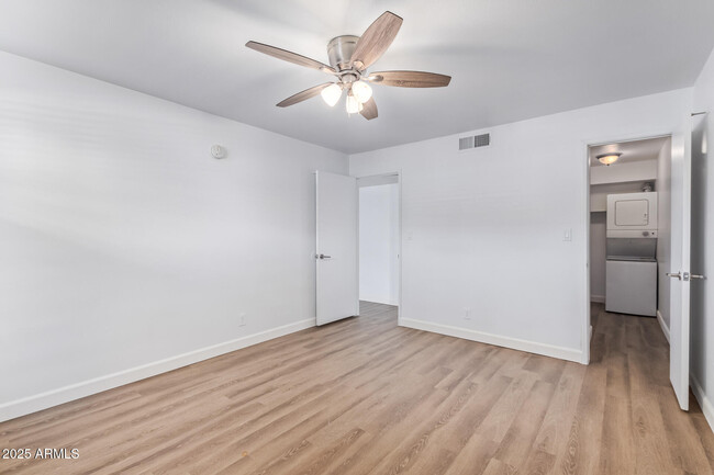Building Photo - 2922 N 35th St