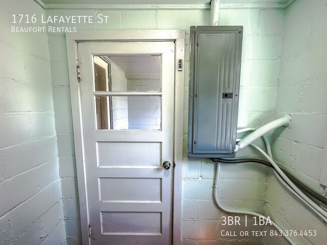 Building Photo - 1716 Lafayette St