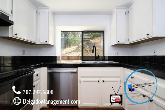 Building Photo - 337 Seahorse Dr