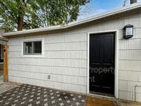 Building Photo - 1516 1/2 N 7th St