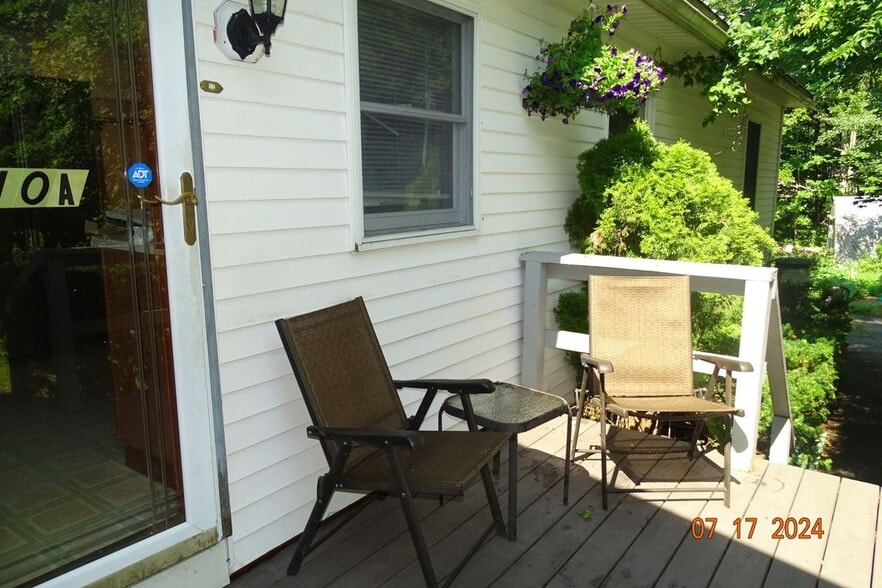 Building Photo - 410 Bald Hill Rd