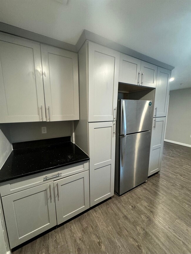 Building Photo - 9 Monarch Wy