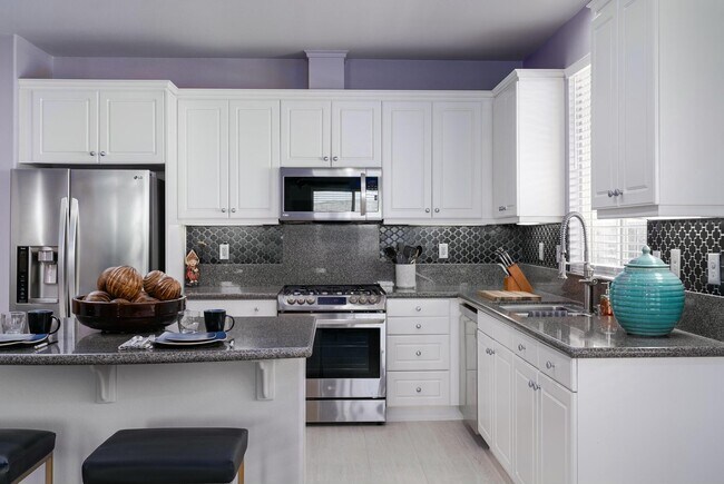 Building Photo - 2090 Savanna Way