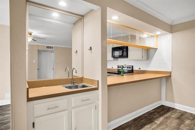 Building Photo - 2724 Meadowstone Ct