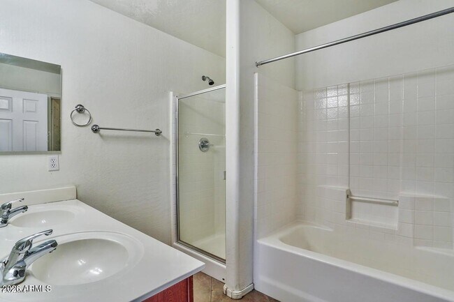 Building Photo - 25244 W Lamont Ave