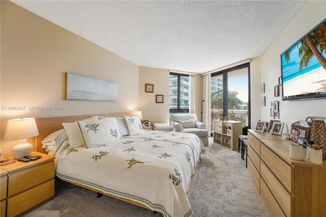 Building Photo - 20185 E Country Club Dr