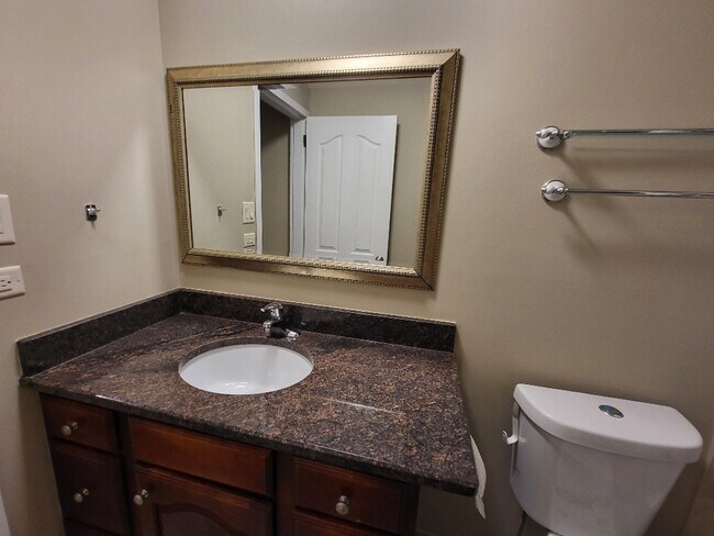 Building Photo - 7510 Farmingdale Dr