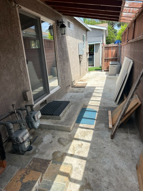 Building Photo - 2615 Armour Ln