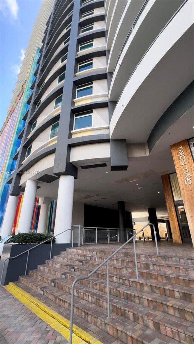 Building Photo - 60 SW 13th St