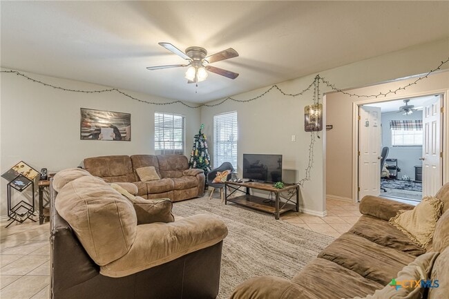 Building Photo - 133 Algarita Rd