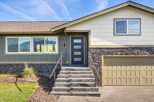 Building Photo - 2477 Coker Butte Rd