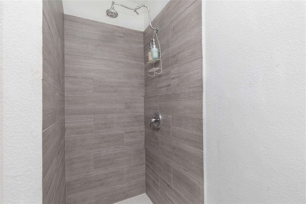 Building Photo - 126 Pennsylvania St