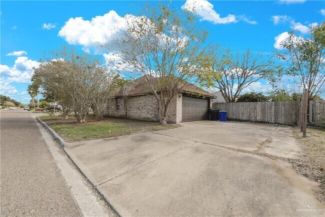 Building Photo - 20 N 32nd St