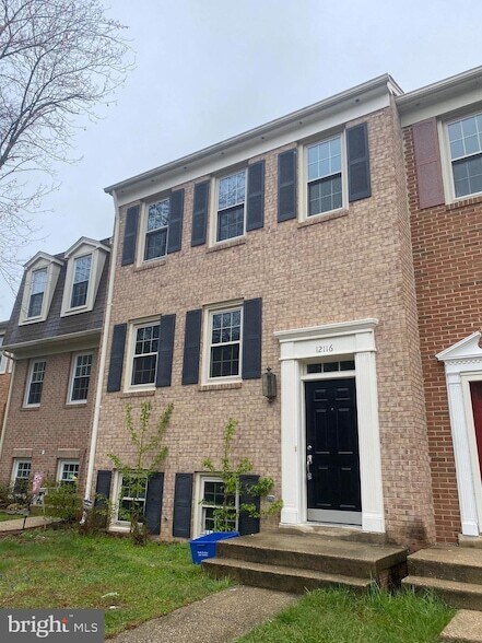 Building Photo - 12116 Stallion Ct