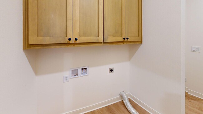 Building Photo - Bowie- 3BR/2BA w/ 2-car garage