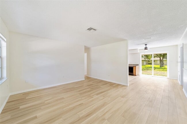 Building Photo - 3209 SE 33rd Ct