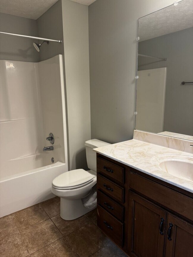 Building Photo - 9133 Saw Tooth Loop