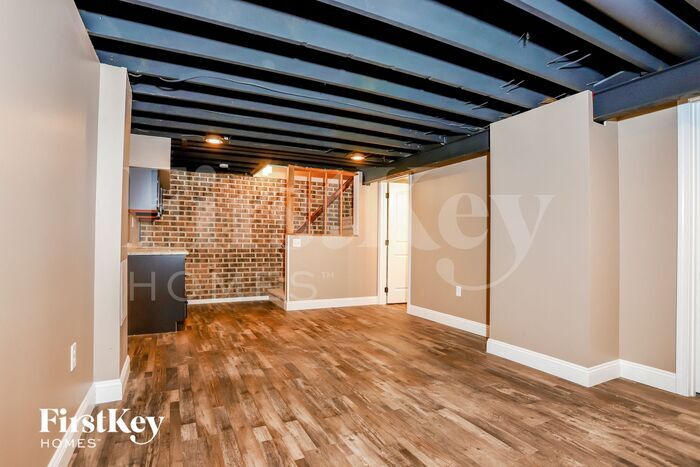 Building Photo - 2835 Pinebrook Ct