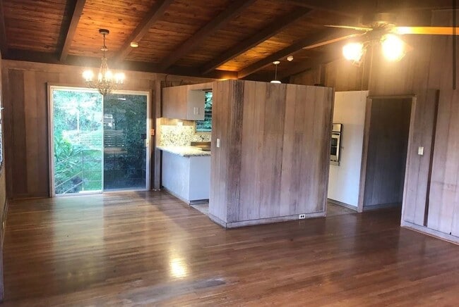 Building Photo - Available April 1 – 3BR Home in Desirable Manoa Woodlawn