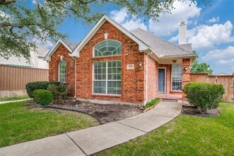 Building Photo - 8457 Grand Canyon Dr