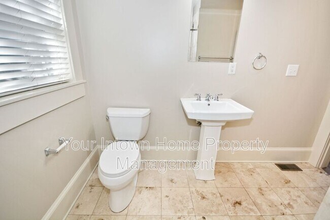 Building Photo - 63 Norwood Ave NE