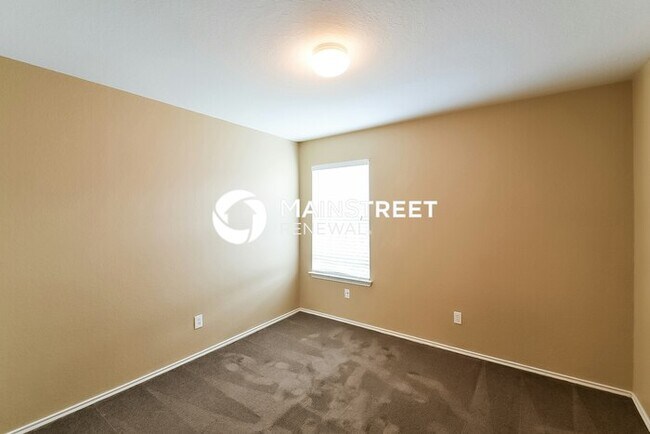 Building Photo - 3 Bedroom Pet-Friendly Home in San Antonio, TX with Main Street Renewal