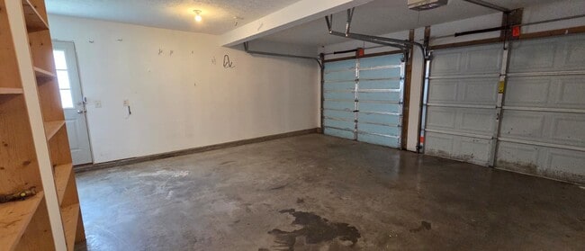 Building Photo - 1071 Rambling Brook Rd