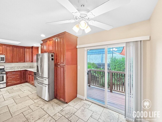 Building Photo - Charming 3BD/2BA w/ A/C, Attached Garage, and Large Yard in La Mesa!