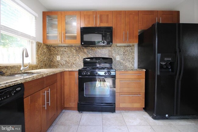 Building Photo - 6215 Gemini Ct