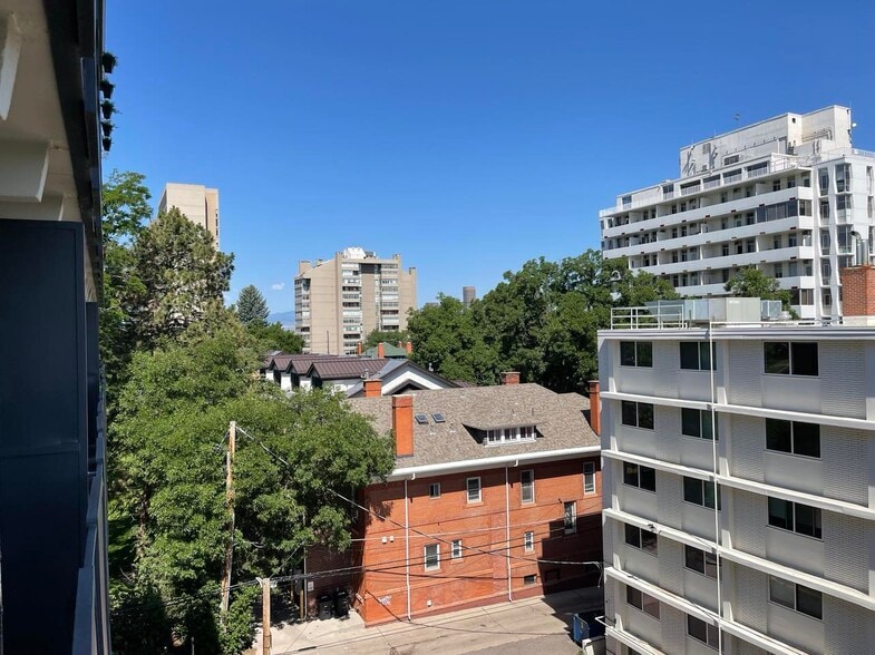 Building Photo - 1265 Race St