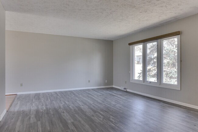 Building Photo - 3826 N 95th St