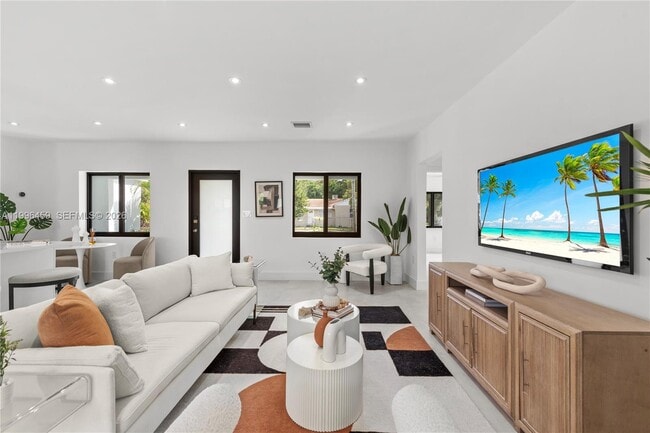 Building Photo - 8246 NE 2nd Ct