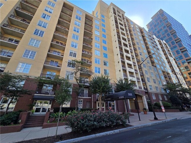 Building Photo - 1101 Juniper St NE