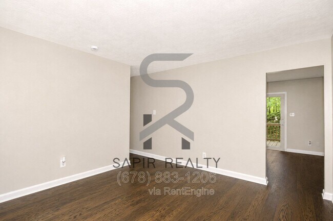 Building Photo - 2840 Alexandria Dr SW