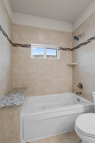 Building Photo - 301 Lily Ln