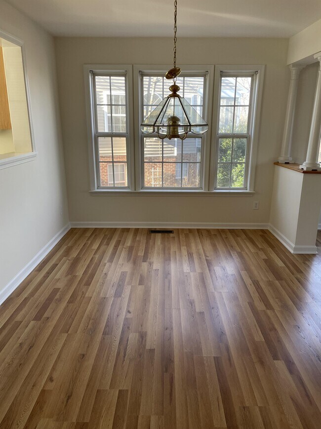 Building Photo - 1435 Glenside Green Ct