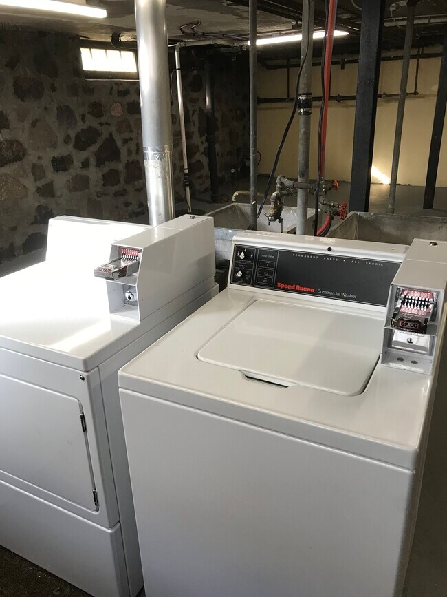 Laundry - 1820 Jefferson St