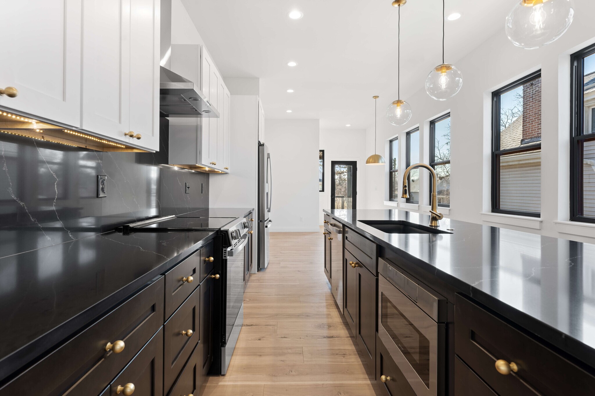 Building Photo - 6515 Nashville Ave