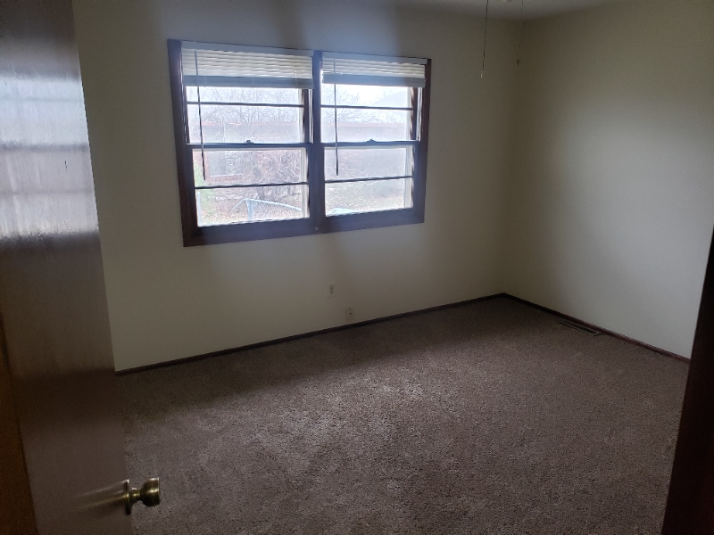 Building Photo - 3117 S Pinecrest St