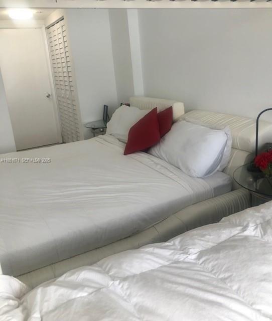 Building Photo - 1470 NE 123rd St